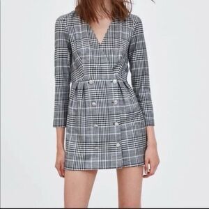 Zara TRF Plaid Mini Dress Size Small Gray V-Neck 3/4 Sleeve Button Detail